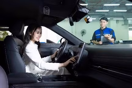 Chủ xe điện VinFast: Dịch vụ hậu mãi “trên cả điểm 10” - Hình 2 Chu xe dien VinFast: Dich vu hau mai “tren ca diem 10”-Hinh-2