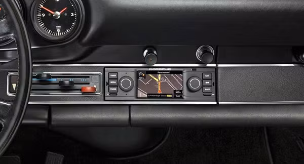 Porsche 911 cổ điển vẫn mang đậm tính hiện đại độc đáo Porsche 911 co dien van mang dam tinh hien dai doc dao