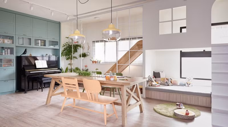 Chất liệu trong nhà đều được lựa chọn kỹ lưỡng, nhằm tránh gây tổn thương cho bé khi chơi đùa.