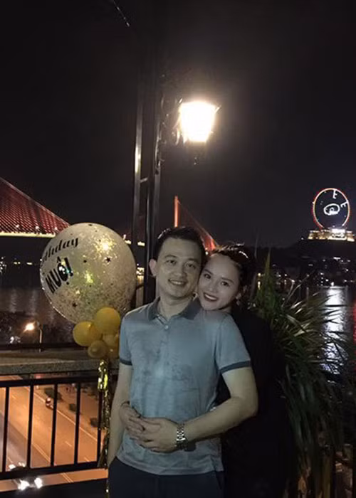 Lấy chồng doanh nhân, Lại Hương Thảo chung cảnh hôn nhân không hạnh phúc được gói ghém quá kỹ sau vẻ ngoài viên mãn.