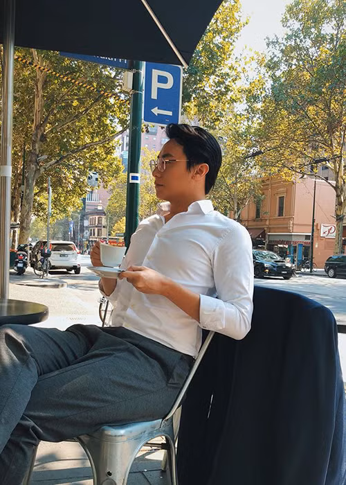 Không khó để nhận ra Rocker Nguyễn có cuộc sống sang chảnh ở Australia.
