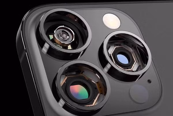 Một số tin đồn trước đó cho thấy, iPhone 14 Pro và 14 Pro Max có thể sẽ sử dụng phương pháp chế tạo màn hình HIAA (Hole in Active Area) của Samsung.