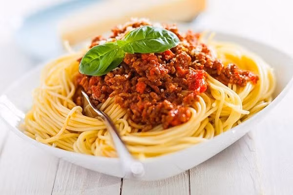Theo Cảnh Điềm, mẹo giảm cân của cô là kiểm soát chế độ ăn uống một cách nghiêm ngặt và chạy bộ, tập thể dục đều đặn.