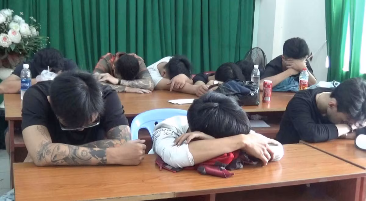 Chỉ trong ngày 29/12, cơ quan công an đã bắt quả nhiều thanh niên sử dụng ma túy.