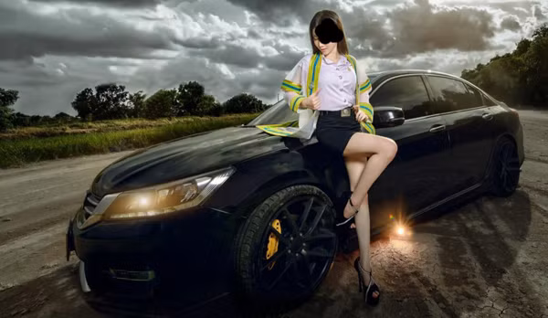 Cô gái trong hình là một trường hợp khác từng khiến mạng xã hội Thái Lan xôn xao vì “sexy hóa” áo cử nhân.