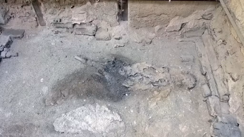 Đám mây tro như vậy hình thành trong những vụ phun trào núi lửa gần đây có luồng mạt vụn, bao gồm vụ phun trào của núi lửa Unzen ở Nhật Bản năm 1991 và núi lửa Fuego ở Guatemala năm 2018. Ảnh: Pier Paolo Petrone.