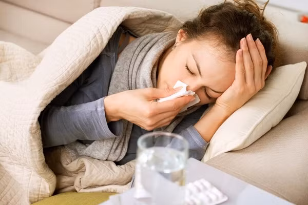 Nước mũi có những màu này phải cẩn trọng bệnh tật - Hình 2 Nuoc mui co nhung mau nay phai can trong benh tat-Hinh-2