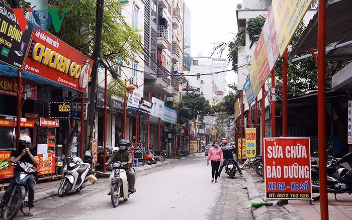 Can canh tuyen pho 