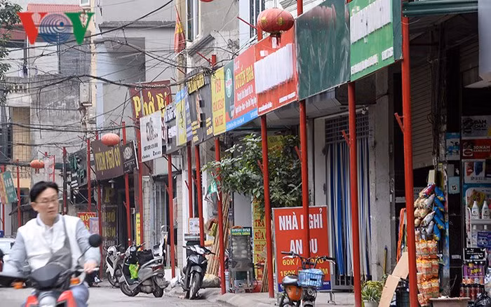Can canh tuyen pho 