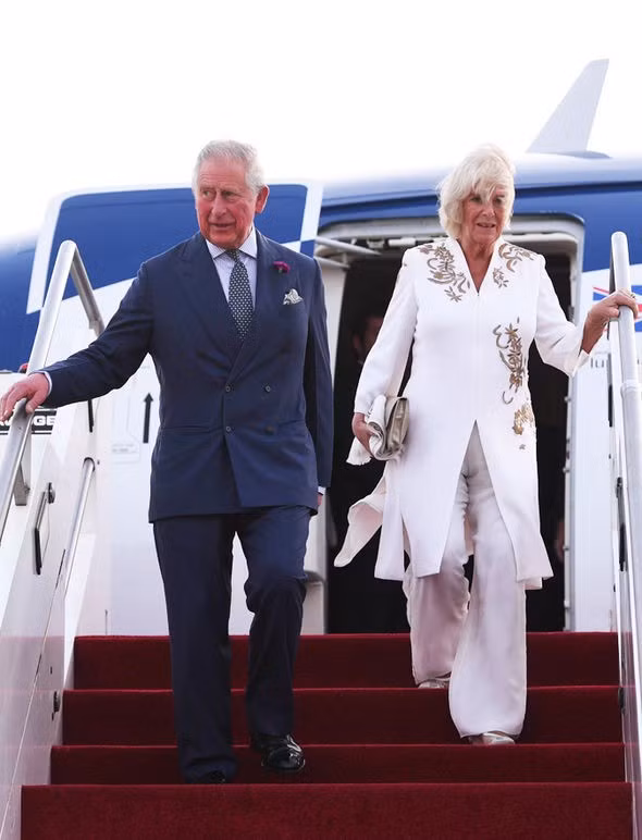 Ba Camilla cong du cung Thai tu Charles hau tin don hon nhan truc trac