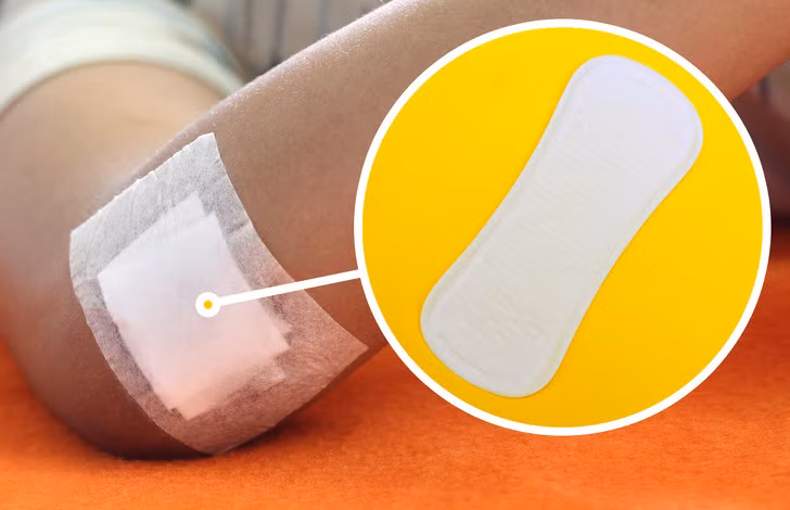 Băng vệ sinh: Trong trường hợp khẩn cấp, bạn có thể dùng băng vệ sinh để cầm máu hiệu quả.