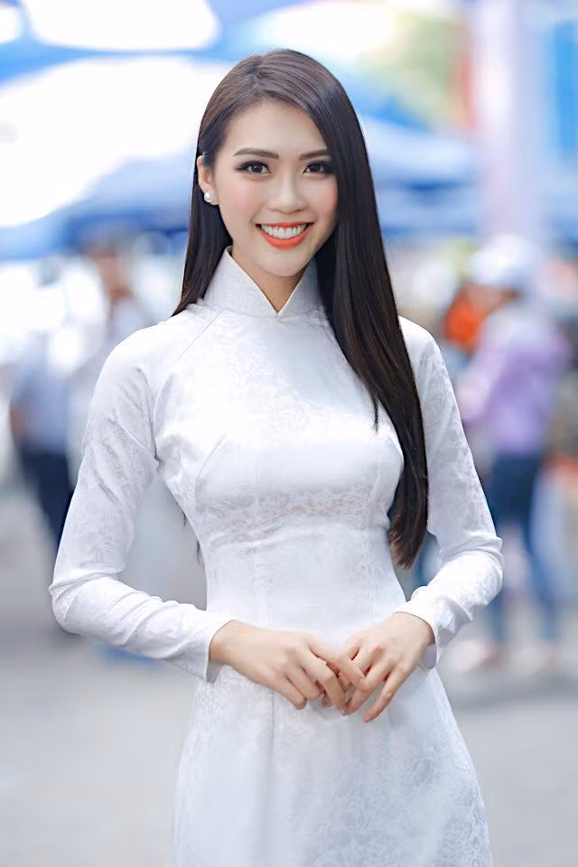 Ngoài tập luyện chăm chỉ, Tường Linh cũng kết hợp chế độ ăn uống phù hợp. Cô hạn chế ăn những thức ăn có nhiều dầu mỡ, không ăn thực phẩm đông lạnh và ăn thật nhiều rau xanh.