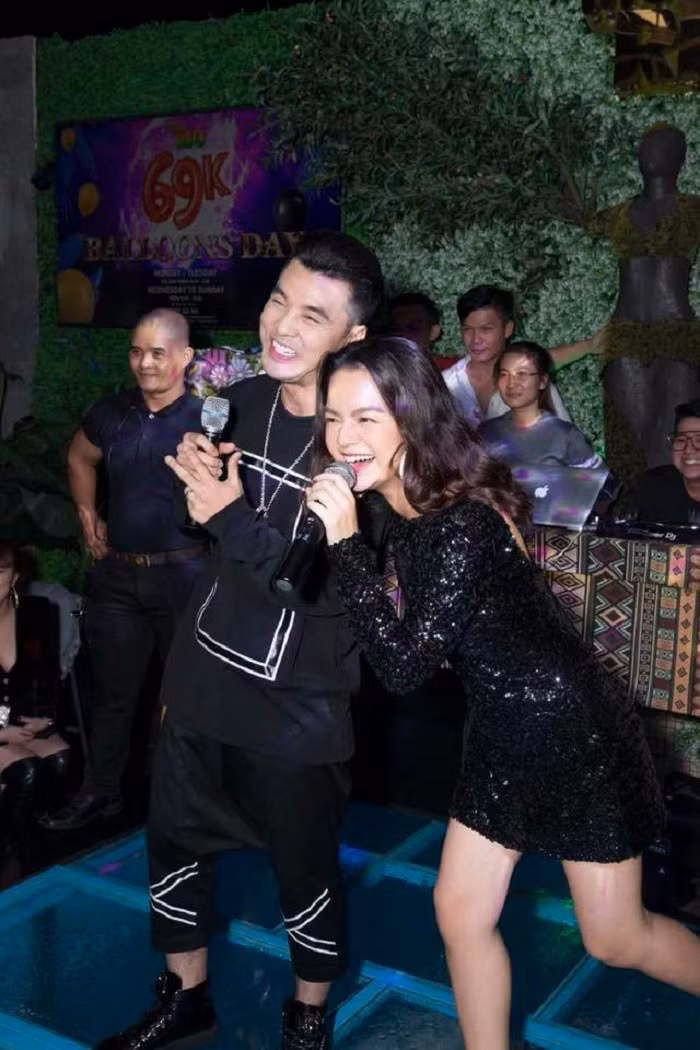 Pham Quynh Anh, Thu Thuy nhan gui den Ung Hoang Phuc nhan ngay cuoi-Hinh-2