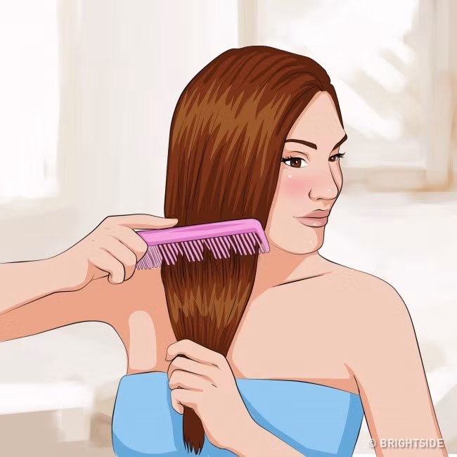 Cách chải tóc: Hãy để tóc khô tự nhiên sau khi tắm, nhưng đừng quên chải tóc 5 phút mỗi lần. Chia tóc thành nhiều phần, nhẹ nhàng chải từng phần để giữ tóc được thẳng.