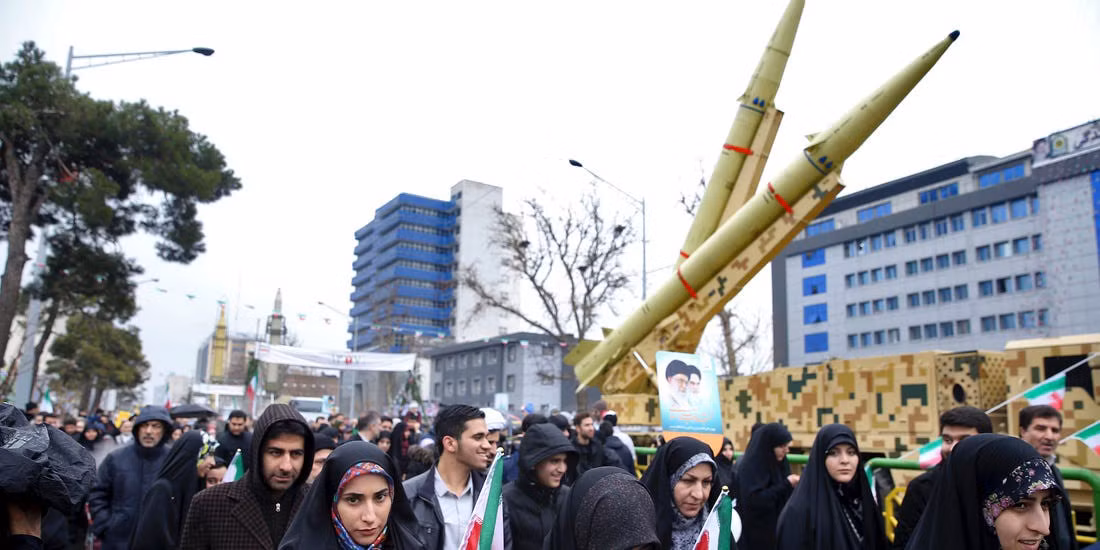 Iran cũng đồng thời bác bỏ rằng họ nghiêng về phía Armenia trong cuộc xung đột này, khi Tehran từng lên tiếng yêu cầu Yerevan trả vùng lãnh thổ Nagorno-Karabakh cho Baku vì đây là "vùng đất lâu đời của Azerbaijan".