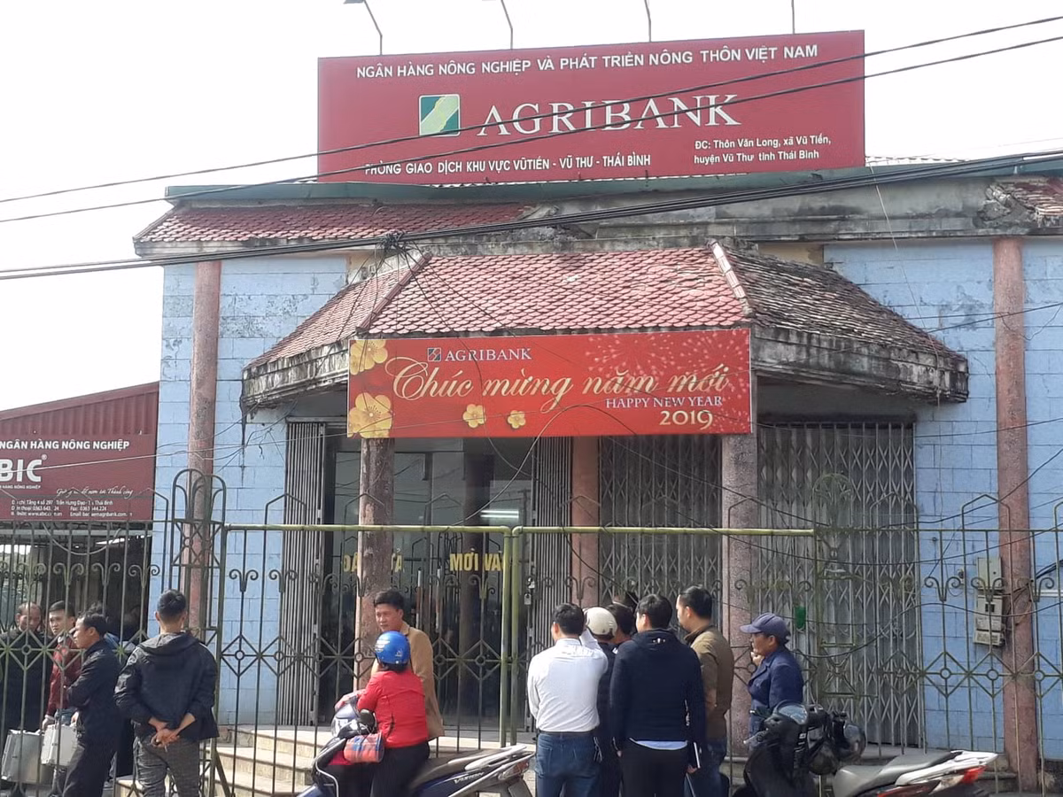 Camera nhan dang ten cuop ngan hang Agribank tai Thai Binh