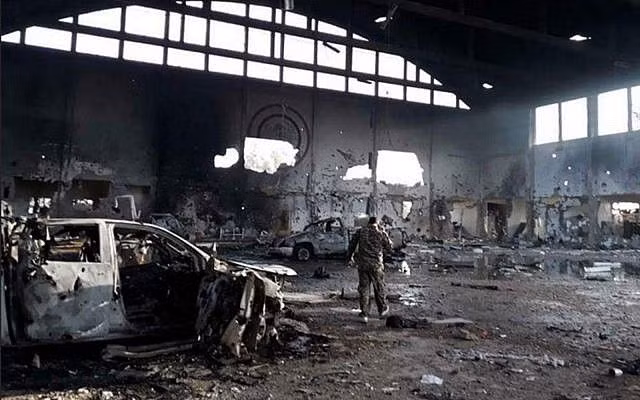 Để ngăn chặn các lực lượng vũ trang của Iran và du kích Hezbollah sử dụng lãnh thổ Syria làm bàn đạp tiến công lãnh thổ Israel. Các máy bay chiến đấu của Israel thường xuyên tấn công các mục tiêu của Iran và Hezbollah ở Syria để cảnh báo rằng, các căn cứ quân sự của Iran và Hezbollah có ảnh hưởng trực tiếp đến an ninh của Israel và Israel sẽ nỗ lực hết sức để ngăn chặn.
