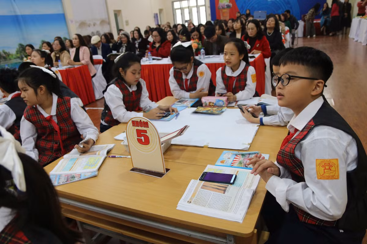 Học lịch sử hấp dẫn “không ngờ” nhờ khoa học và công nghệ - Hình 2 Hoc lich su hap dan “khong ngo” nho khoa hoc va cong nghe-Hinh-2