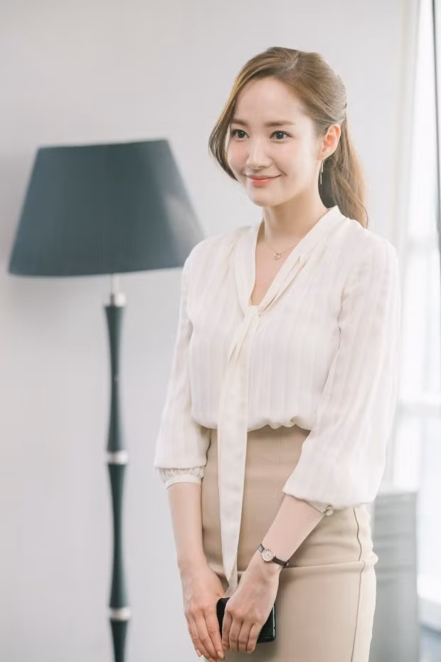 Nhan sắc hoàn hảo của cô trong phim Thư Ký Kim.