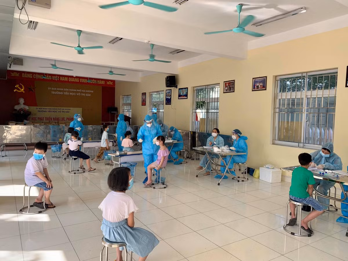 Dich phuc tap, Chu tich UBND tinh truc tiep chi dao TP Hai Duong chong dich-Hinh-3