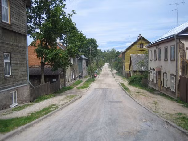 Thị trấn Supilinn kỳ lạ ở Estonia từng là một khu ổ chuột và các ngôi nhà trong thị trấn chủ yếu được xây dựng bằng gỗ. Supilinn còn được biết đến với biệt danh là "Thị trấn Súp".