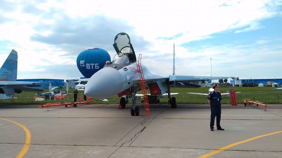 Máy bay tiêm kích đa năng Sukhoi Su-35. Nguồn ảnh: Vitaly-Kuzmin