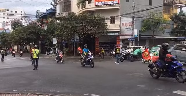 Doc gi hom nay 11/1: Triet pha bang giang ho Vu “bong hong“-Hinh-2