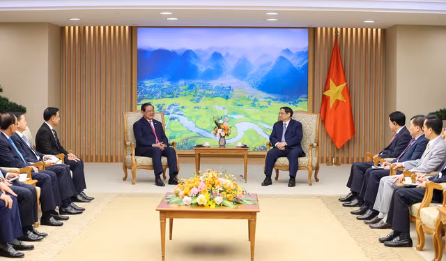 Thu tuong Pham Minh Chinh tiep Pho Thu tuong Campuchia Samdech Krolahom Sar Kheng-Hinh-2