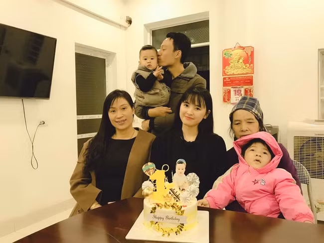 Hiện tại, bé Yến Nhi ốm yếu ngày nào đã có da có thịt hơn trước. Gia đình nhỏ của Thanh Tâm cũng đón chào thành viên mới là cậu con trai Mario nay tròn 1 tuổi. Những hình ảnh của Yến Nhi được Thanh Tâm cập nhật trên trang cá nhân luôn nhận được nhiều lượt tương tác từ cộng đồng mạng.