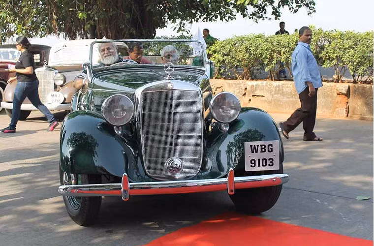 Với vai trò cái tên tiên phong trong dòng xe thể thao, Mercedes Benz đã làm nên lịch sử bằng cách tham gia đường đua đầu tiên trên thế giới vào năm 1894.