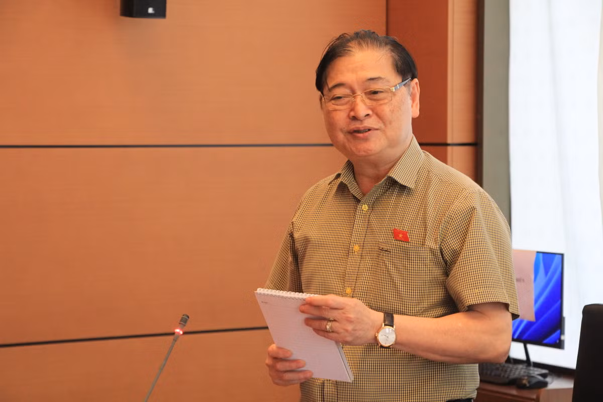 DBQH Phan Xuan Dung: Tuyen duoc cong chuc tot la rat kho nhung rat quan trong