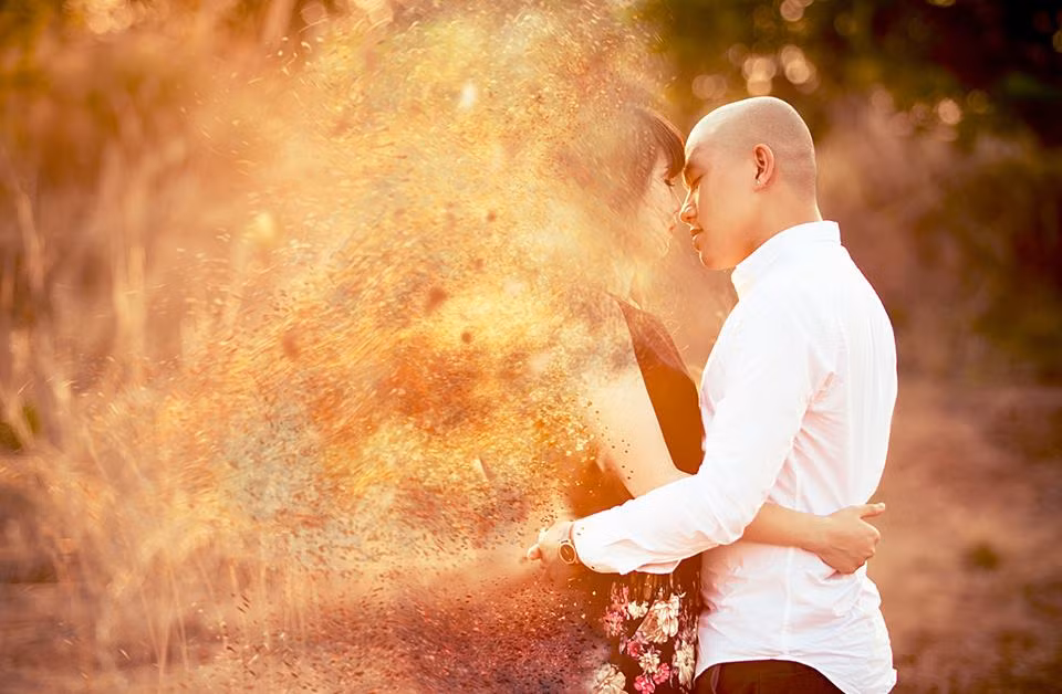 Phong trào này phù hợp với những bạn trẻ yêu thích sự táo bạo trong các bức ảnh. Sự cao tay của người chơi ảnh sẽ thể hiện ở phần hiệu ứng tan biến có giống thật hay không, cùng với màu sắc và độ tương phản. Ảnh: Lê Trần Sỹ Thanh.