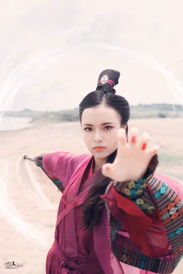 Chính từ sở thích mà Thảo Ly đã quyết định thực hiện bộ ảnh hóa thân thành Lý Mạc Sầu. Trước đó, cô bạn chỉ định chụp một bộ ảnh bình thường nhưng cuối cùng đã quyết định thực hiện ý tưởng táo bạo này để tạo nên nhiều dấu ấn hơn.