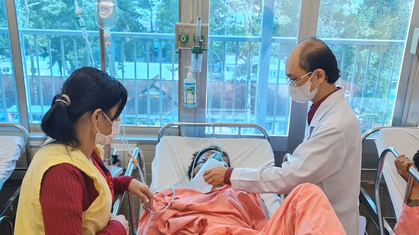 Lời kể của những người cứu các công nhân ngạt khí ở Bình Chánh - Hình 5 Loi ke cua nhung nguoi cuu cac cong nhan ngat khi o Binh Chanh-Hinh-5