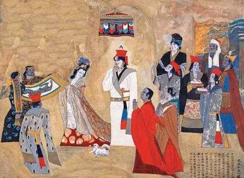 Cái chén pha lê này được chế tác tinh xảo, có hai lỗ nhỏ ở thành chén để gắn dây chuyền vàng. Điều này làm các chuyên gia kinh ngạc, vì công nghệ chế tác đồ vật bằng pha lê vào thời điểm đó không phải là điều dễ dàng.