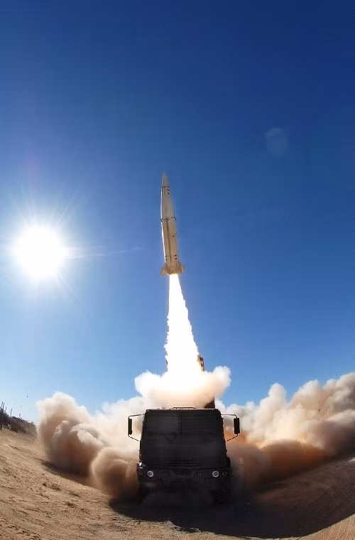 Được biết những quả tên lửa đạn đạo TACMS được Lockheed Martin phóng thử nghiệm trong thời gian gần đây đều nằm trong kho dự trữ chiến lược của Quân đội Mỹ và mới được công ty này hiện đại hóa trở lại, nhằm kéo thời gian phục vụ sau khi đã gần hết niên hạn sử dụng cũng như nâng cấp khả năng tấn công. Nguồn ảnh: Arkansas Online