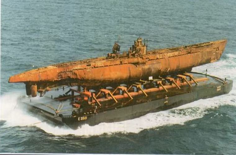 U-534 là một trong những tàu ngầm diesel-điện lớp Type IX U-boat của Hải quân Đức trong Chiến tranh Thế giới thứ 2. Tuy nhiên nó lại không tham chiến như những chiếc Type IX khác mà chỉ hoạt động trong nhiệm vụ đào tạo tại các căn cứ hải quân của Đức nằm bên trong lãnh thổ nước này. Nguồn ảnh: The Vintage News.