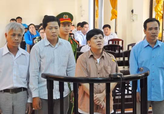 Xu 15 nam tu, nguyen truong phong NN roi rit cam on-Hinh-2