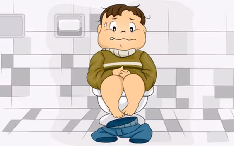Làm giảm táo bón: Đối với bệnh nhân táo bón hoặc những người có vấn đề tương tự thì ăn một lượng mộc nhĩ đen thích hợp có thể đóng vai trò tốt trong việc điều chỉnh hoạt động của đường ruột, giảm nhanh tình trạng táo bón.