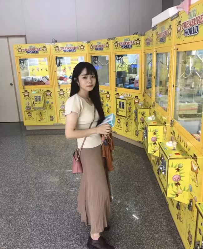 Cô gái chân "cột đình" bất ngờ giảm tới 15kg nhờ bí kíp lạ - Hình 2 Co gai chan