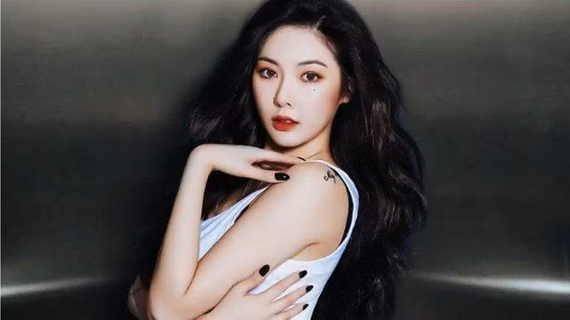 Căn bệnh lạ của “nữ hoàng gợi cảm” HyunA nguy hiểm ra sao? - Hình 2 Can benh la cua “nu hoang goi cam” HyunA nguy hiem ra sao?-Hinh-2