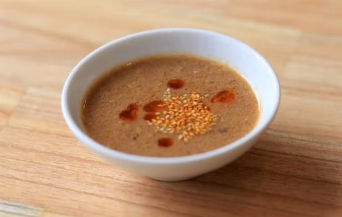 Tương Bần Hưng Yên có hương vị khó diễn giải ăn với món gì cũng cực ngon.