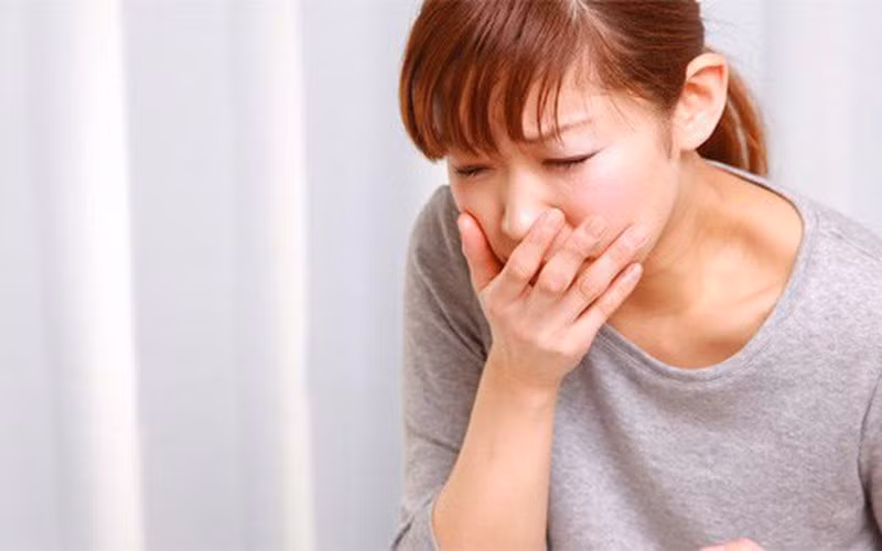 Đầy hơi, buồn nôn và nôn: Cảm giác đầy hơi liên tục hằng ngày thì nên cảnh giác, bởi dấu hiệu này thường nhầm lẫn triệu chứng bệnh về tiêu hóa dẫn đến khối u có thể phát triển nhanh và gây nguy hiểm cho người bệnh.