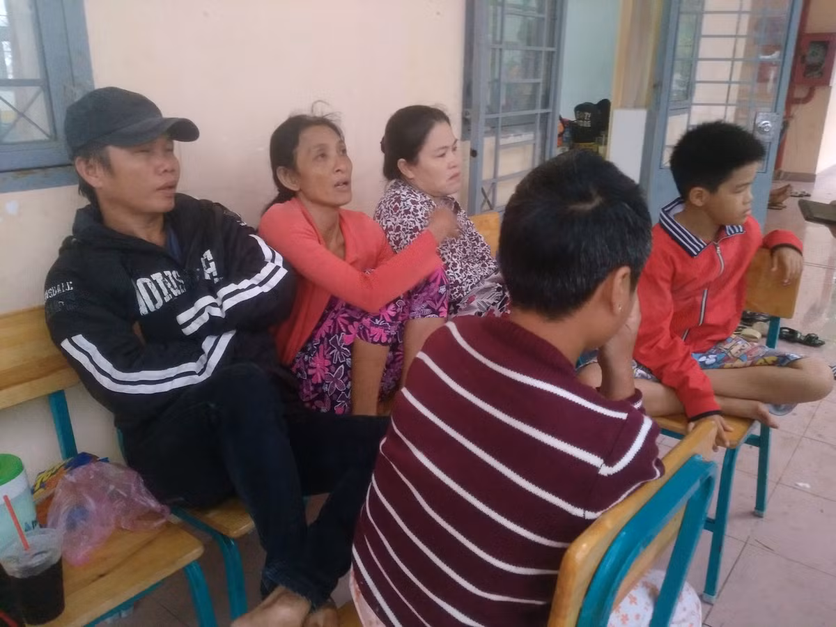 Nguoi dan vung ven bien cua TP HCM “that than” truoc bao so 9-Hinh-2