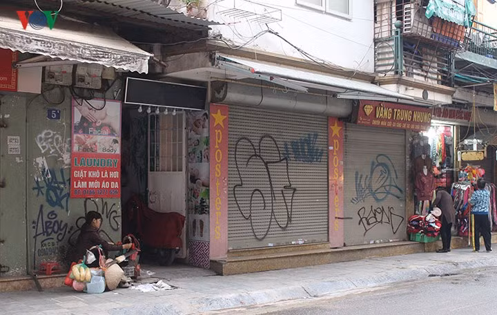Những hình vẽ kỳ quặc khiến môn vẽ nghệ thuật này trở nên xấu xí trong mắt người dân.