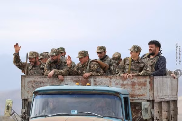 Các binh sĩ Armenia được huy động tham gia cuộc giao tranh với lực lượng Azerbaijan ở Nagorno-Karabakh.