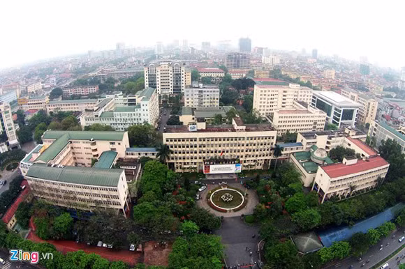 Nằm trên đường Xuân Thủy, quận Cầu Giấy, Đại học Sư phạm Hà Nội 1 là một trong nhiều trường đào tạo giáo viên cho cả nước. Trường được thành lập năm 1951.