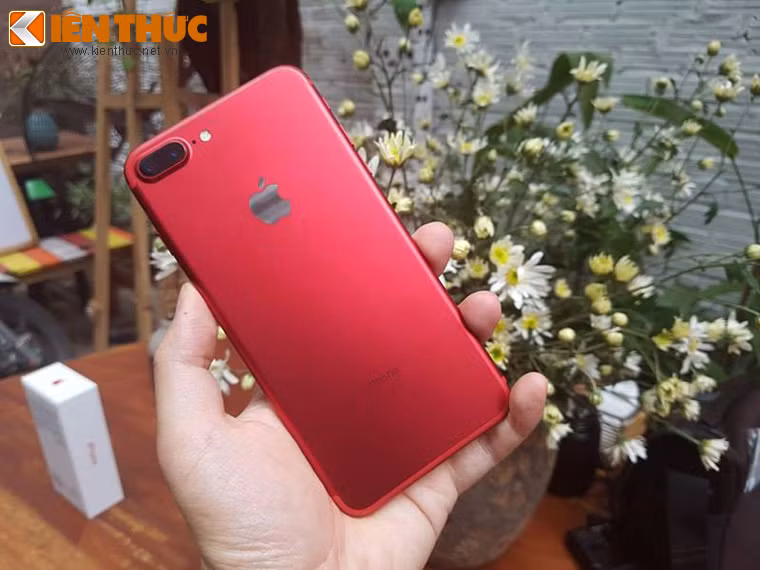 Hang “nong” iPhone 7 Plus do vua ve Ha Noi co gi doc?-Hinh-2