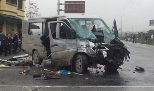 Nguyên nhân vụ việc đang được các cơ quan chức năng tỉnh Hà Nam tiếp tục làm rõ.