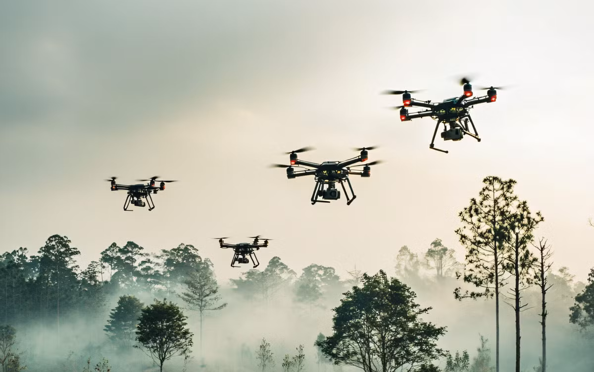 UAV NATO lao vào trận địa mà không cần người điều khiển - Hình 12 UAV NATO lao vao tran dia ma khong can nguoi dieu khien-Hinh-12